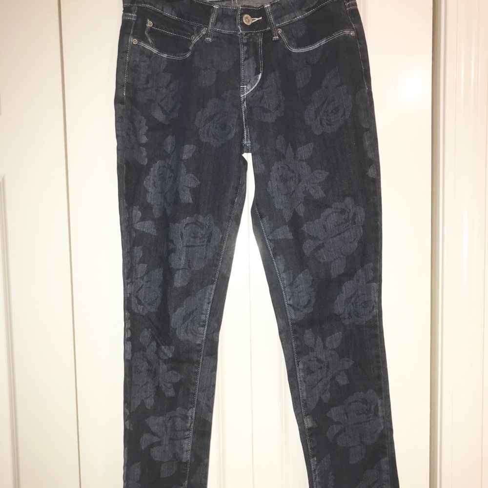 Levi’s Floral Printed Jeans
